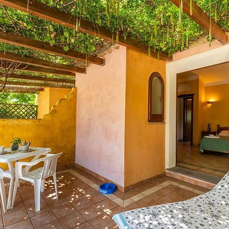 Apartments In Residence With Swimming Pool In Santa Margherita Di Pula, 250 Meters From The Sea Exteriér fotografie