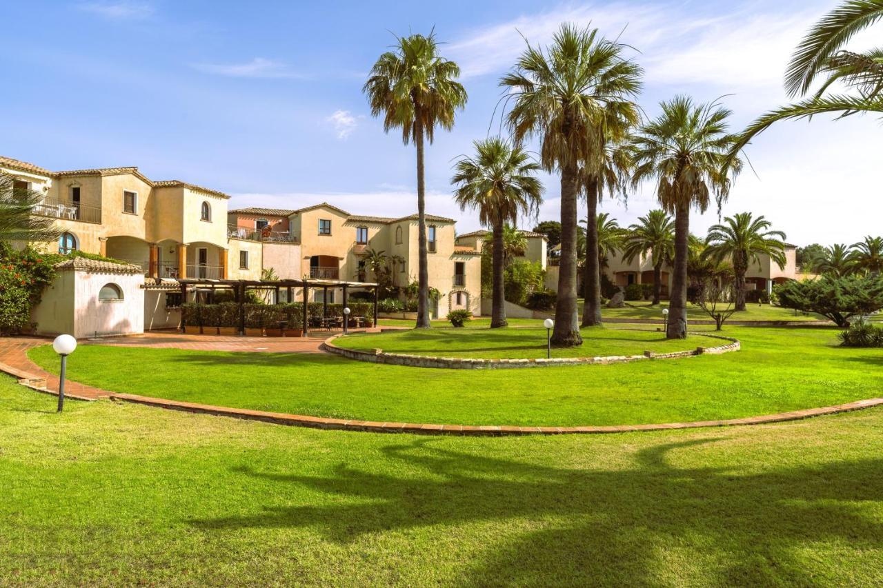 Apartments In Residence With Swimming Pool In Santa Margherita Di Pula, 250 Meters From The Sea Exteriér fotografie